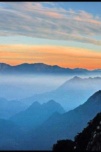 国际女子足球赛事：中国队奋勇争先